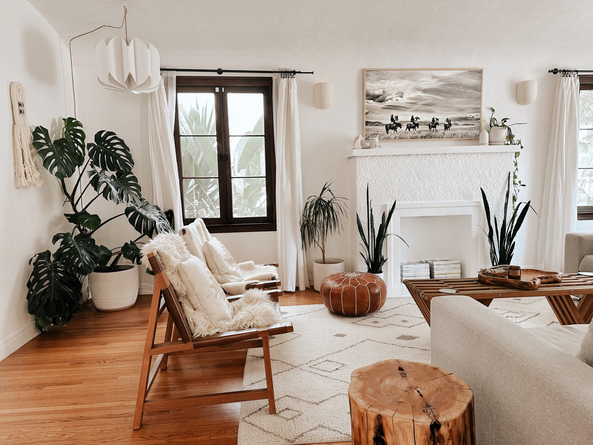 Blanco Bungalow California Living Room
#blancobungalow 

#showmeyourstyled #finditstyleit #walltowallstyle #inmydomaine #apartmenttherapy 

#LTKstyletip #LTKhome #LTKeurope