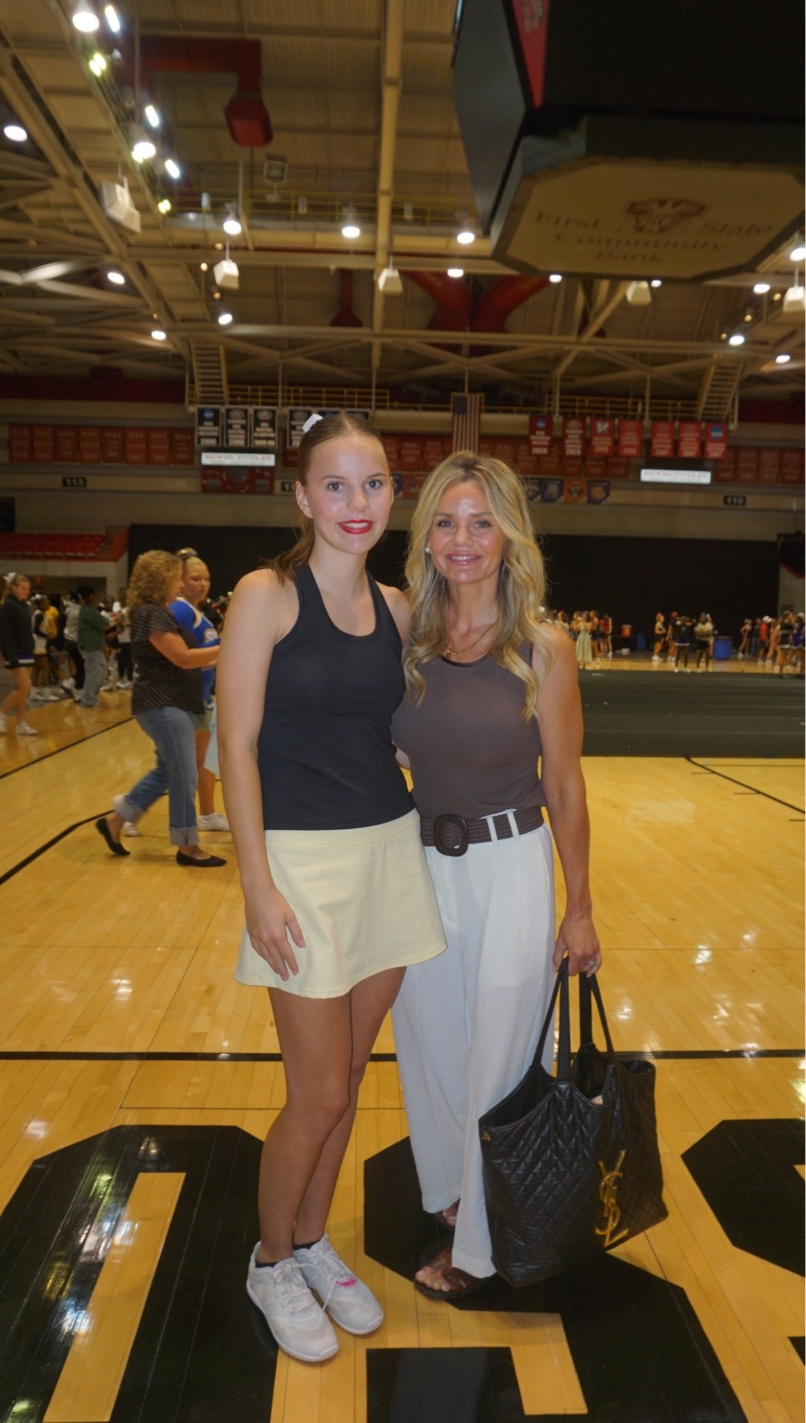 White pants brown tank top for a chic summer outfit.

#LTKPetite #LTKOver40 #LTKootd