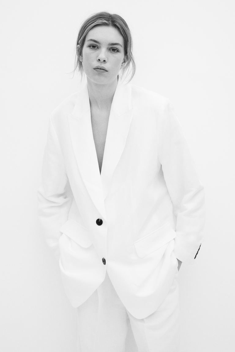 Oversized linen-blend blazer | H&M (UK, MY, IN, SG, PH, TW, HK)