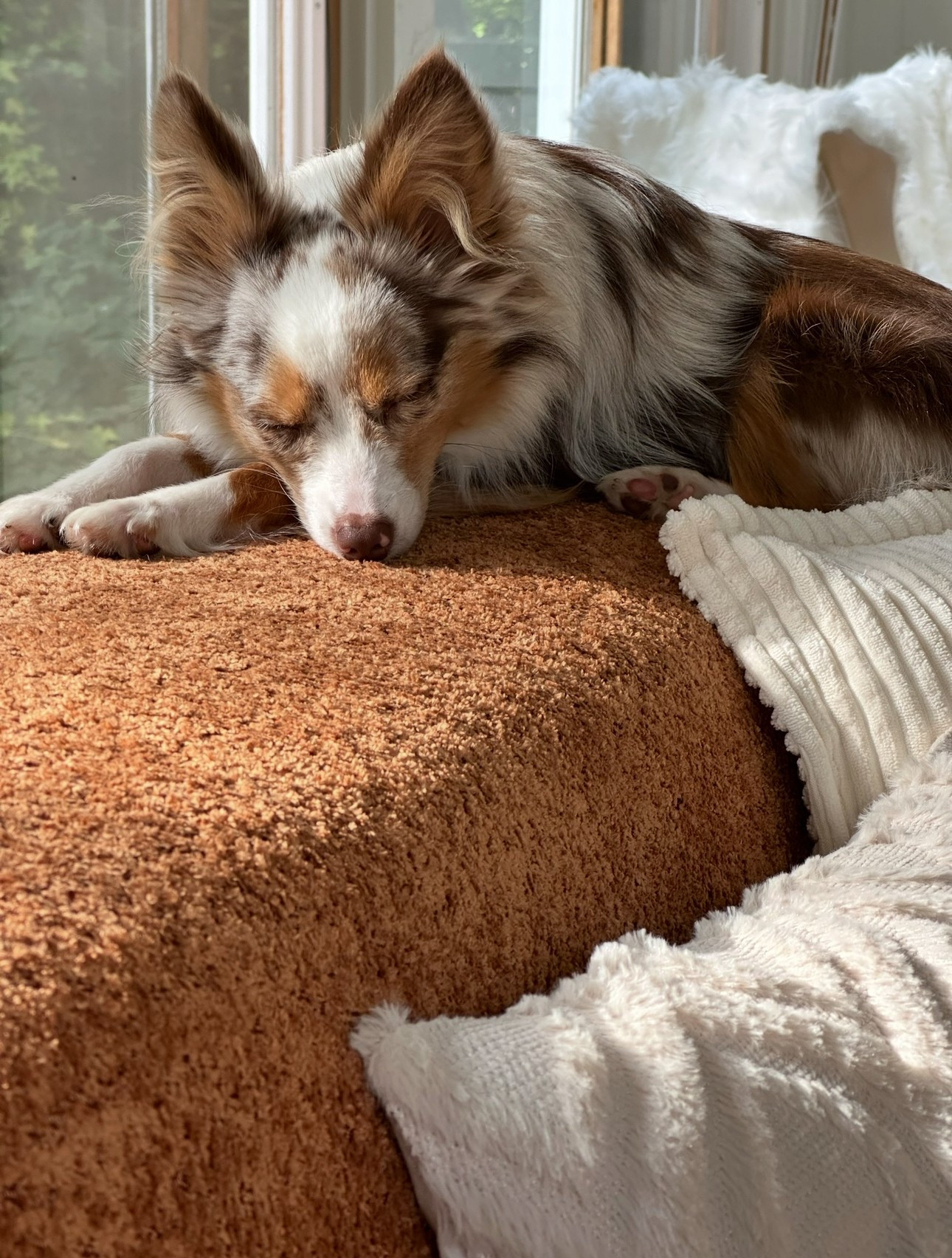 One of my favorite rooms in my vacation home! The goal was to create something timeless and inviting that would work in both summer and winter. Every piece here is from @wayfair, and I couldn’t be happier with how it turned out.
#Wayfair #WayfairPartner


#LTKSaleAlert #LTKHome