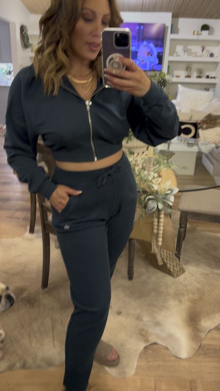 Obsessed with anything Alo! Especially their sweatsuits and even even though the top was sold out, I was able to still get the same color, but they light cropped hooded sweater, which I am in love with 😍 

#LTKfitness #LTKVideo #LTKActive