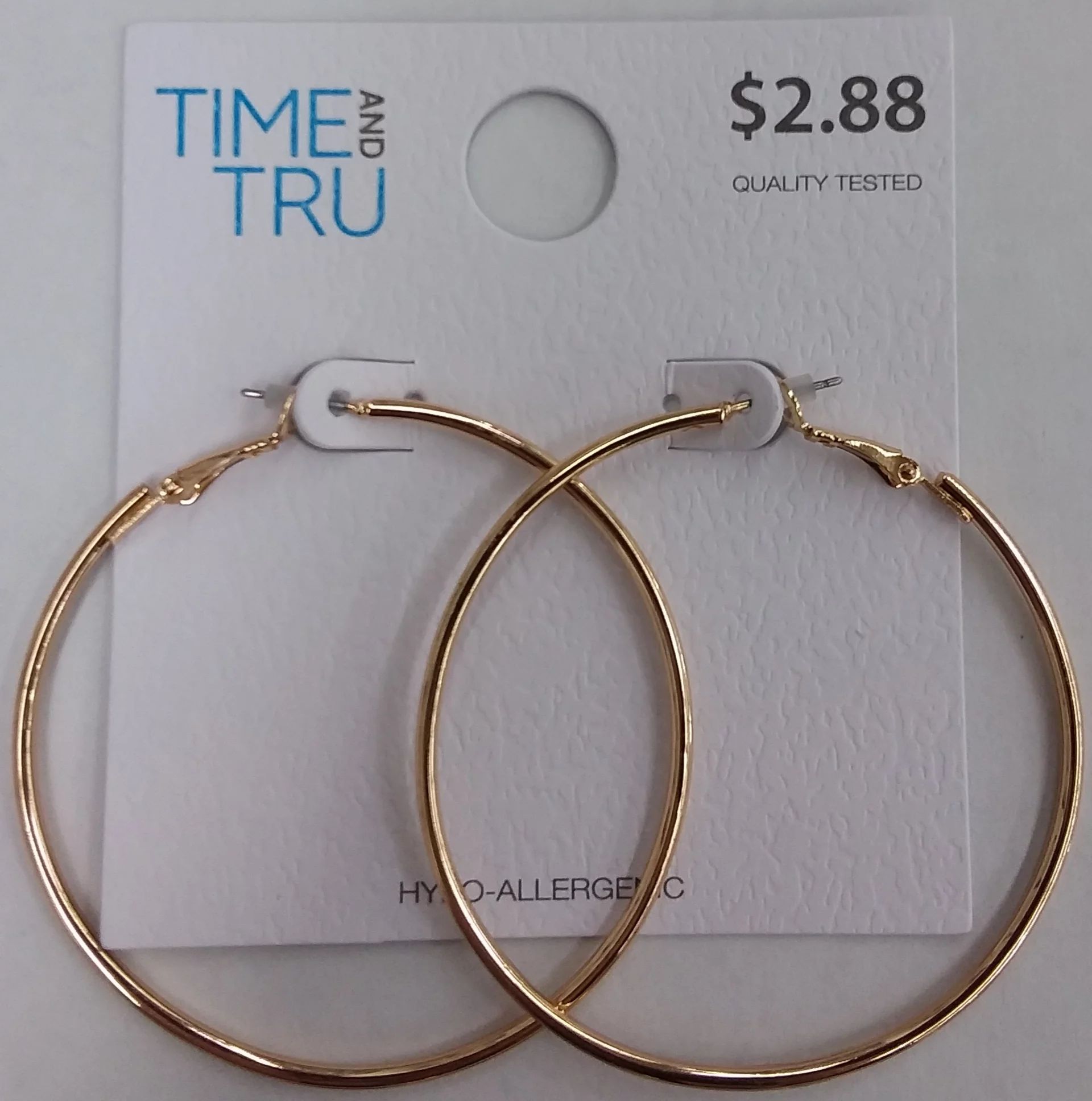 Time and Tru Women's Gold Hoop Earring | Walmart (US)