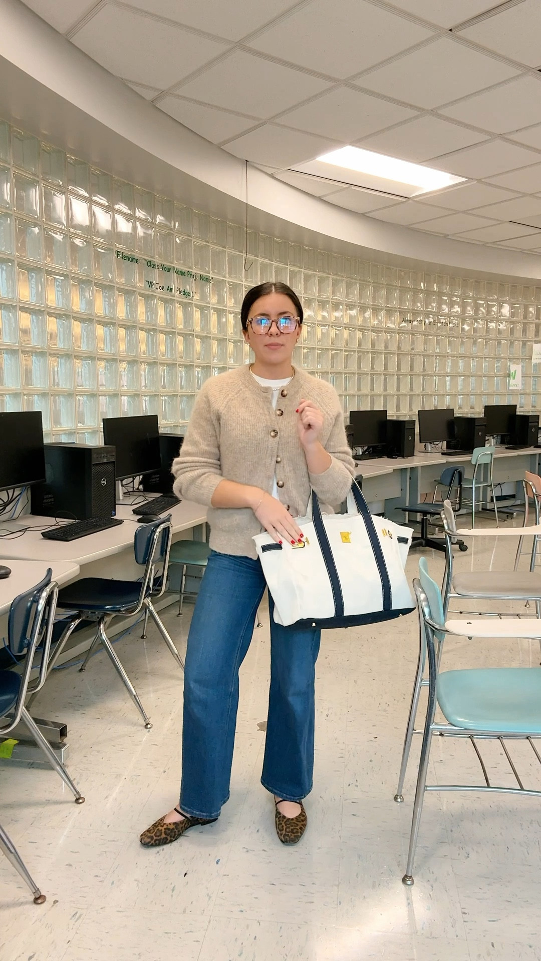 Friday work look 🤍