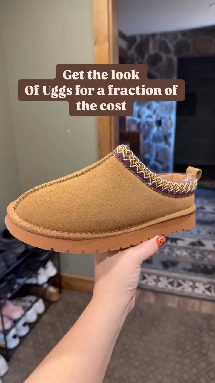 Uggs, huge dupe, slippers, Christmas gift, gift for her, gift for teens

#LTKVideo #LTKGiftGuide #LTKShoeCrush