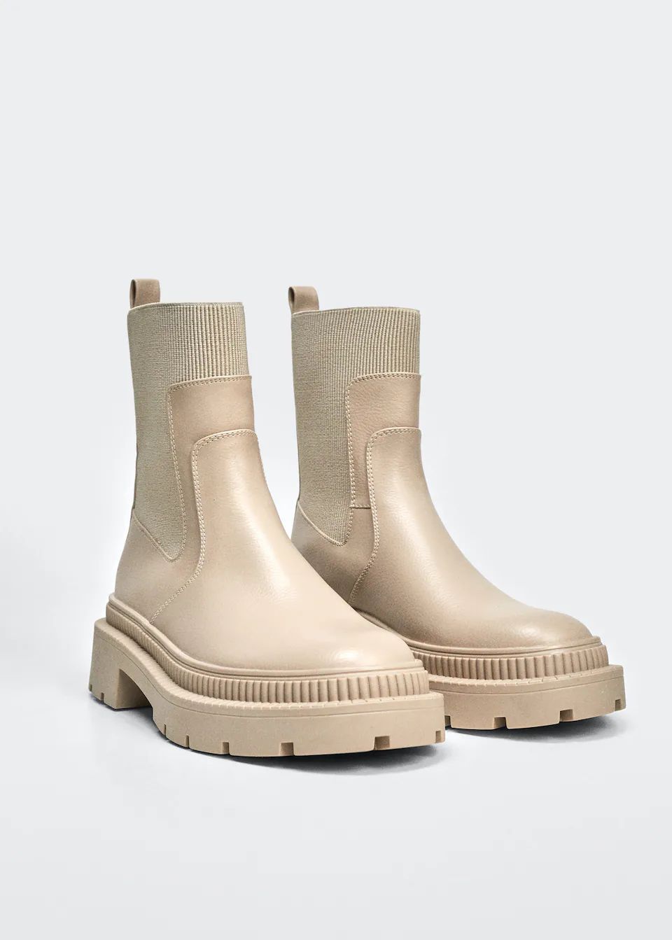 Track sole contrast ankle boots | MANGO (US)