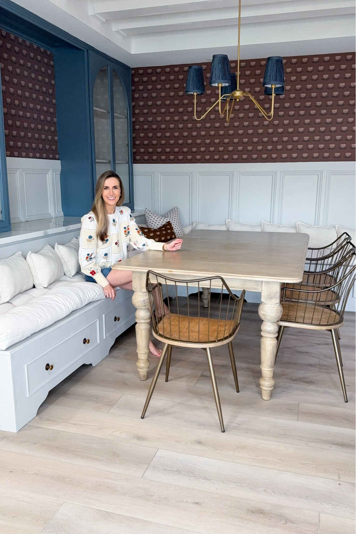 Everything I used to build this banquette + outfit details ✨ 

Shirt - XS tts
Shorts - 24 tts

Paint color: Yarn by Magnolia in Satin


#LTKHome #LTKootd