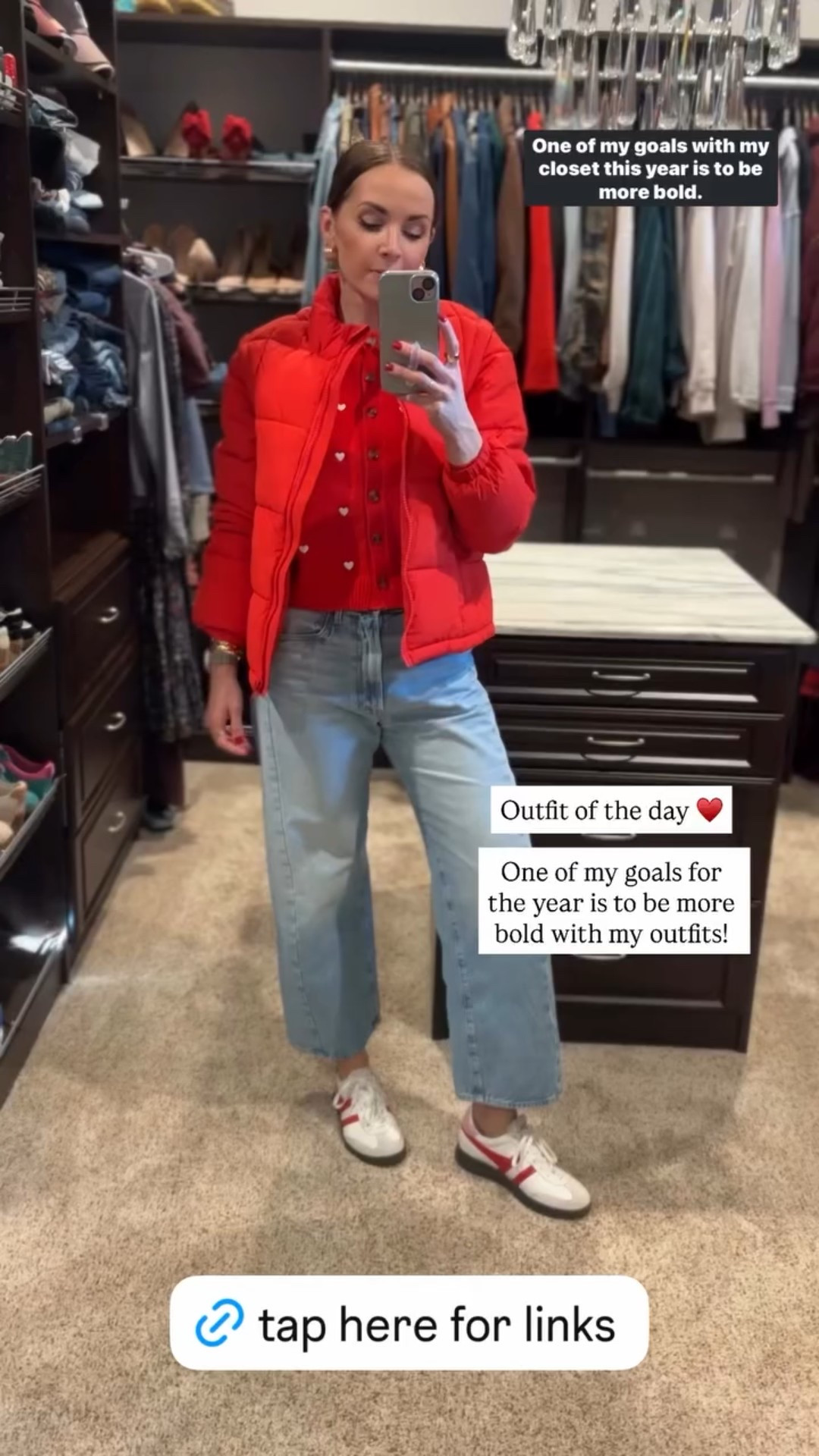 Trying to be more bold with my outfits this year! 
@loft / @mother jeans 