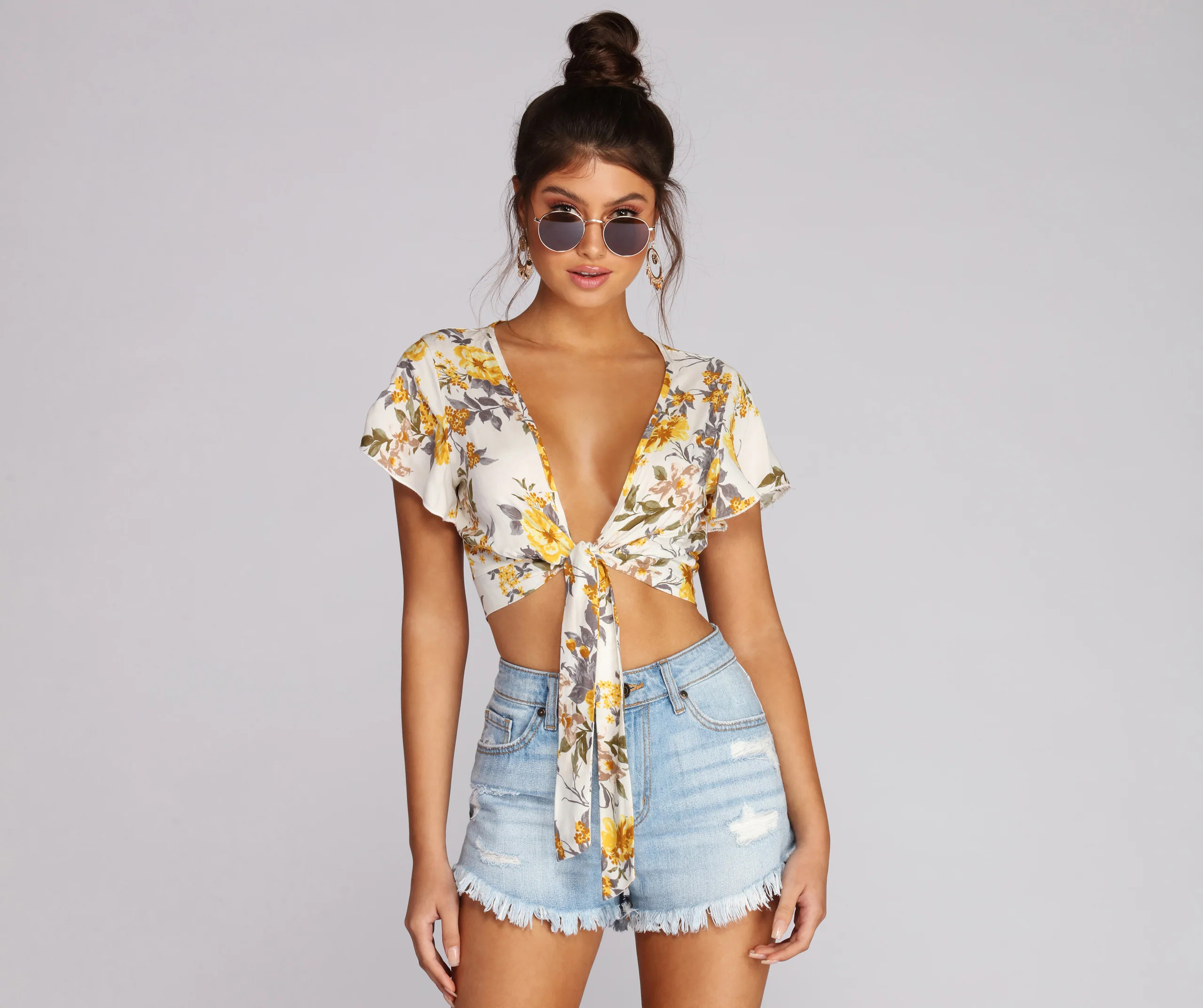 Floral Queen Tie Front Top | Windsor Stores