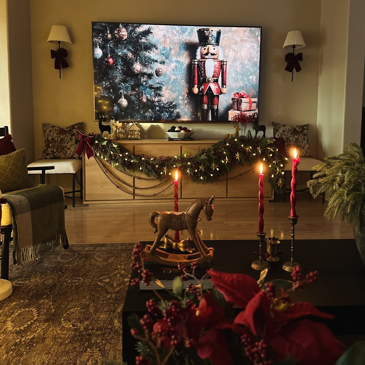 Happy Saturday! 🎄🎅♥️
I wanted to share some stills of my console table Christmas garland this year! ✨✨

My garland is stacked with three different kinds of garland, beaded garland, burgundy baby’s breath flowers, cedar pine stems, gold star garland, and of course fairy lights! ⭐️✨✨🎄🎅
Obsessed with how it turned out this year!! 🙌🏼🙌🏼

#LTKSeasonal #LTKHome #LTKHoliday