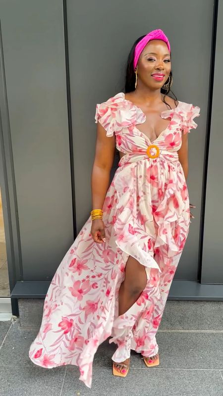 I absolutely love this floral dress from Vici! The cut out details are soo beautiful! I received so many compliments! Wedding guest outfit, summer outfit, maternity friendly, floral dress, summer dress wedding guest dress 

#LTKVideo #LTKFindsUnder100 #LTKWedding