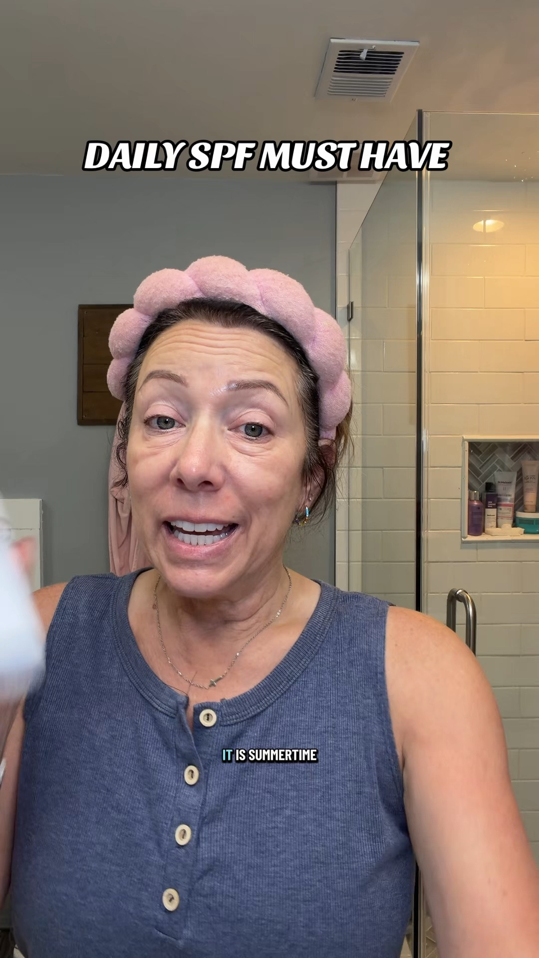 “If heavy foundation isn’t working for your skin anymore… this is what I switched to” #drmtlgy
#universaltintedmoisturizer
#spf46
#matureskinmakeup
#over50beauty