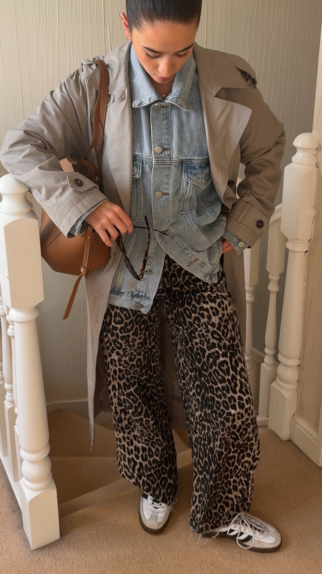 7 days of autumn outfits 🦔🌳🍁 day 4 ! I have never thought to wear a denim jacket like this before but I am lovinggg it!!
- 
#getdressedwithme #autumnfashion #autumnoutfitideas #7daysofautumnoutfits 

#LTKeurope #LTKautumn #LTKuk