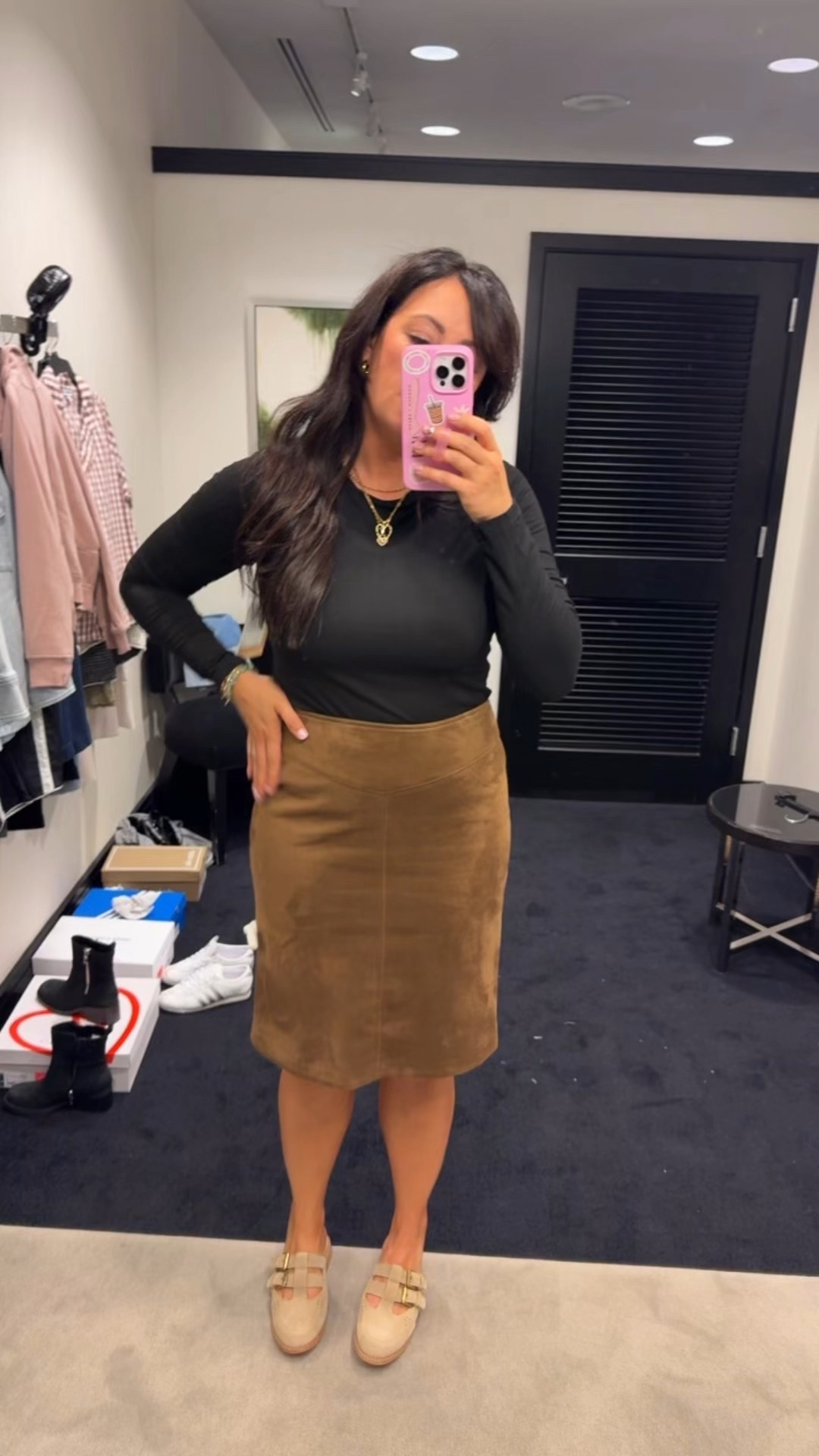 • medium basic stretchy tee (so good)
• medium suede stretchy skirt - very comfy! Great for a workwear look! 
• shoes true to size & comfy 


#LTKFindsUnder50 #LTKStyleTip #LTKSeasonal