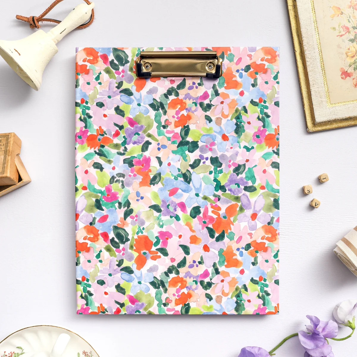 Clipfolio: Blurred Spring | Day Designer