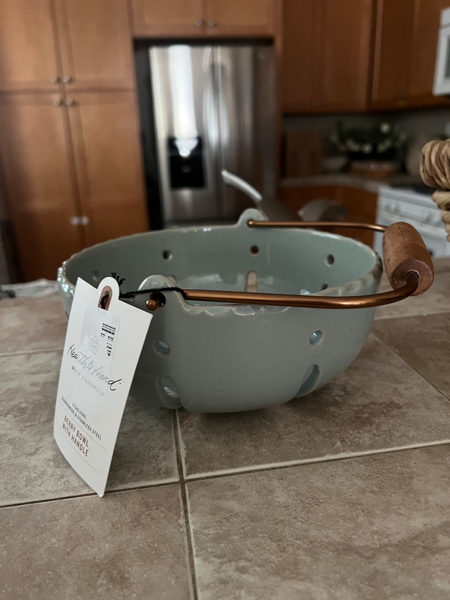 Berry serving bowl 

#LTKSeasonal #LTKSaleAlert #LTKHome