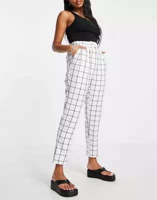 ASOS DESIGN Hourglass tailored smart tapered trousers in ivory check | ASOS (Global)