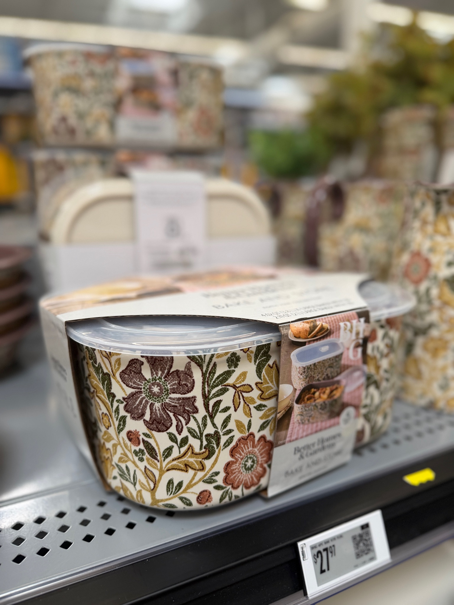 Can you even imagine Thanksgiving casseroles in this pretty dish?? Baking safe and with storage lids. Yes, please!

#LTKHome #LTKSeasonal