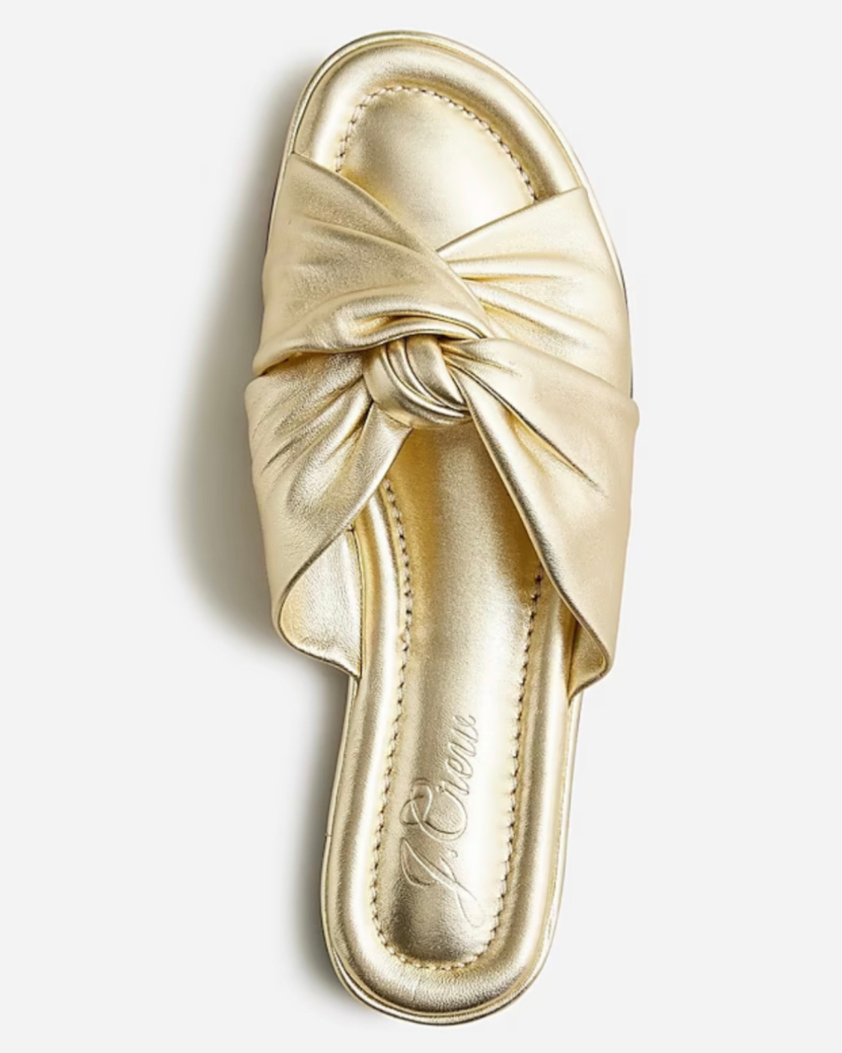 40% gold summer slides

#LTKunder50 #LTKshoecrush #LTKsalealert