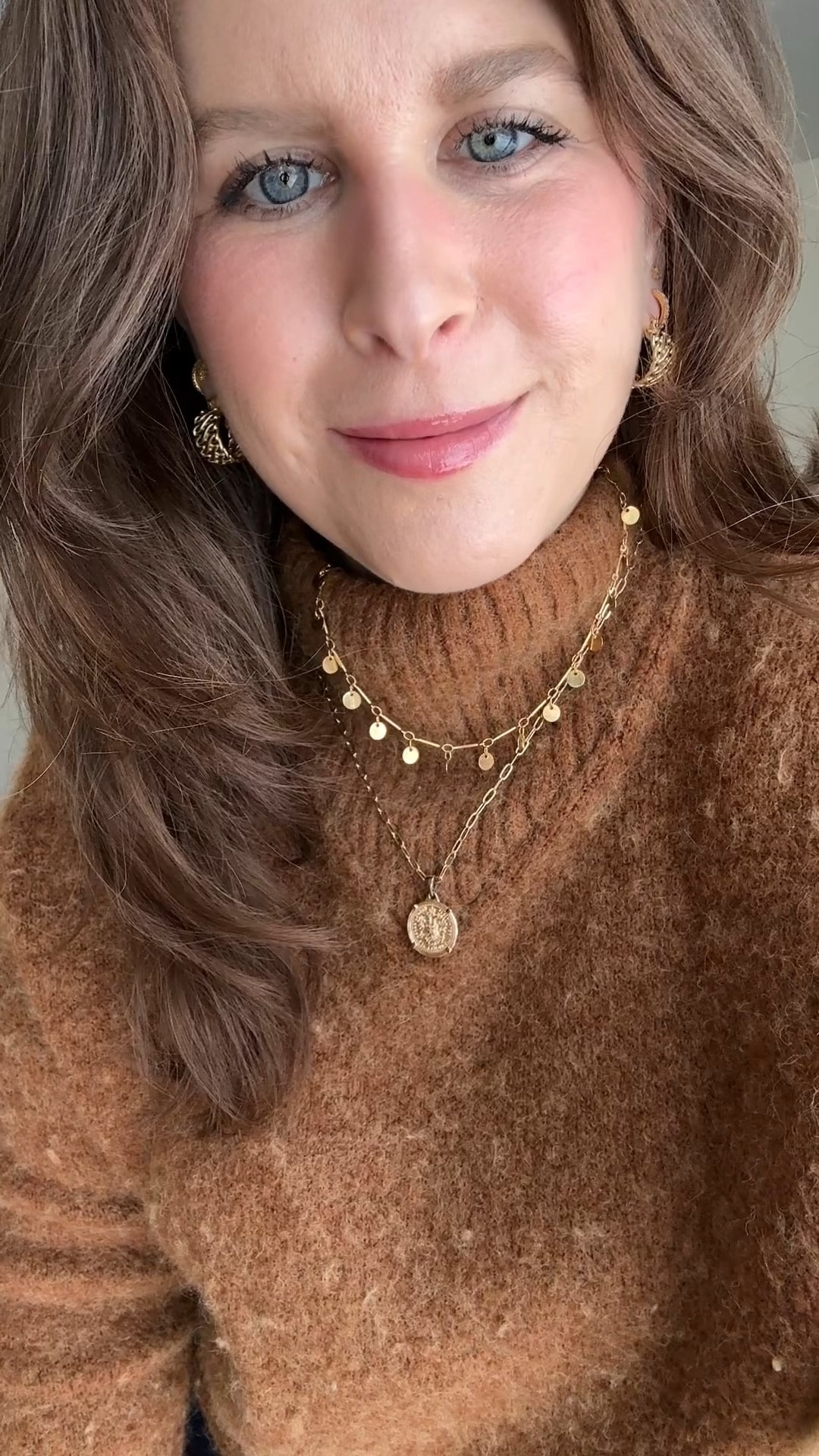 Navy & cognac 💯
Trousers worn casually 💯
Lots of gold jewelry 💯




#LTKStyleTip #LTKWorkwear #LTKPetite