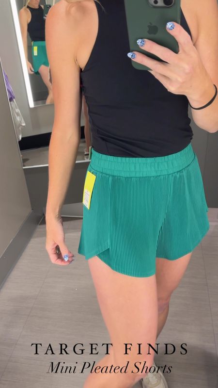 I’m obsessed with these mini pleated petal like active shorts for spring, also a fan of this high neck halter tank for sun coverage in the summer.  Wearing an xs in both. 

#ActiveOutfit #ActiveShorts #GymOutfit #SummerOutfit #GymShorts #ActiveTank #TargetStyle

#LTKFindsUnder50 #LTKVideo #LTKActive
