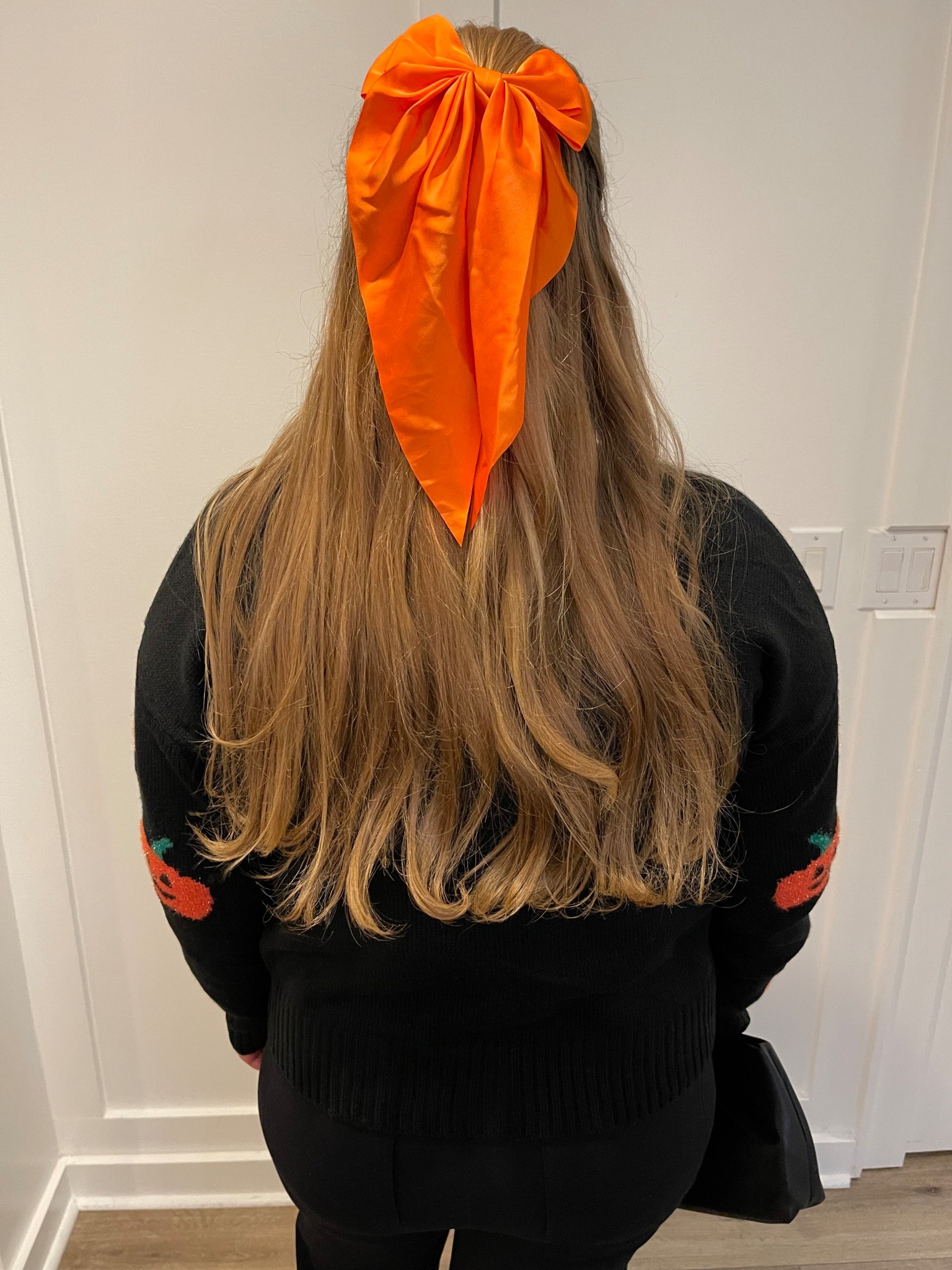 Halloween, hair clip, hair bow, orange hair bow, hair styling

#LTKHoliday #LTKFindsUnder50 #LTKParties