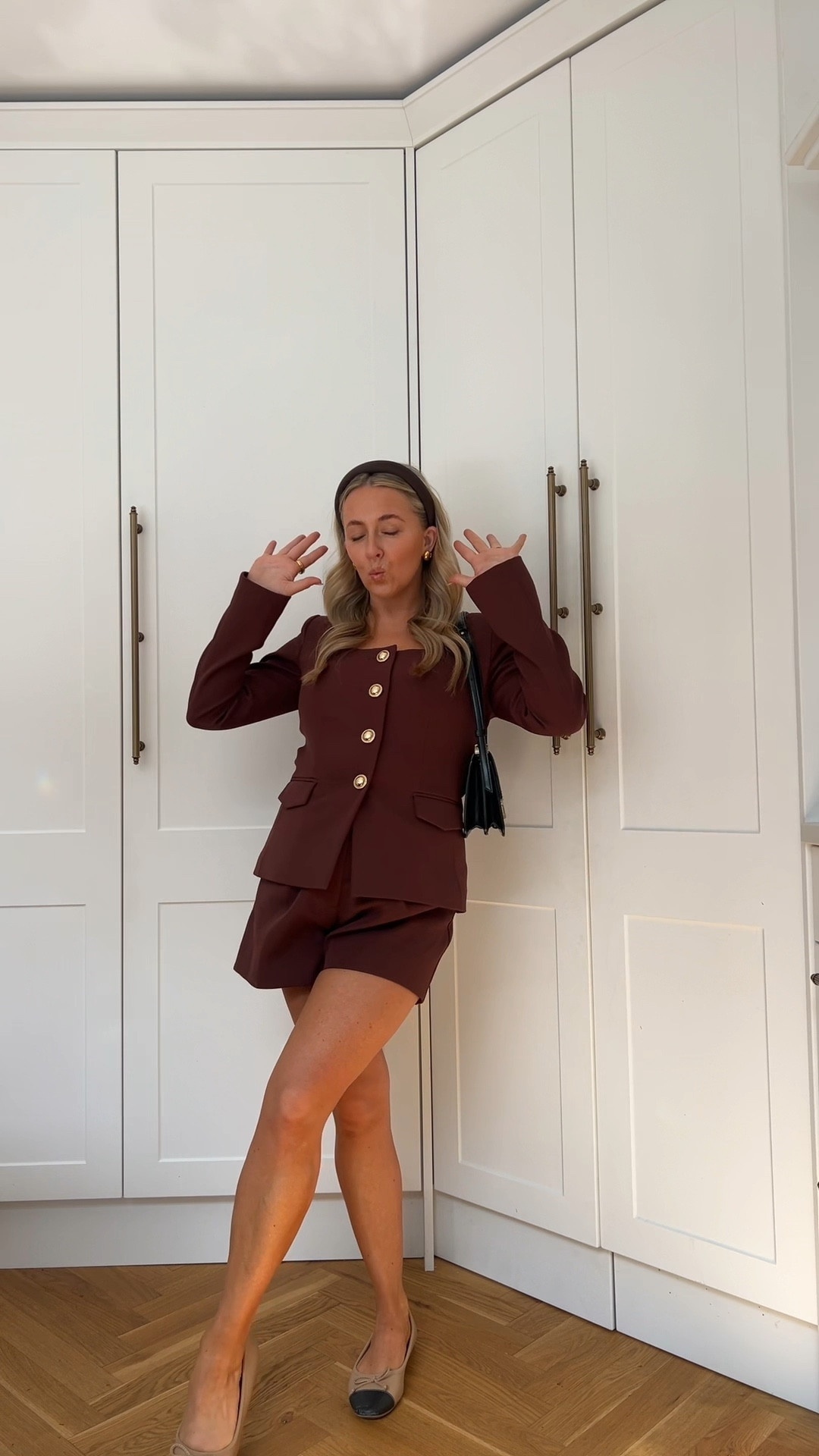 Tailored little look for a day shopping in London 


#LTKAprilSpotlight #LTKspring #LTKuk