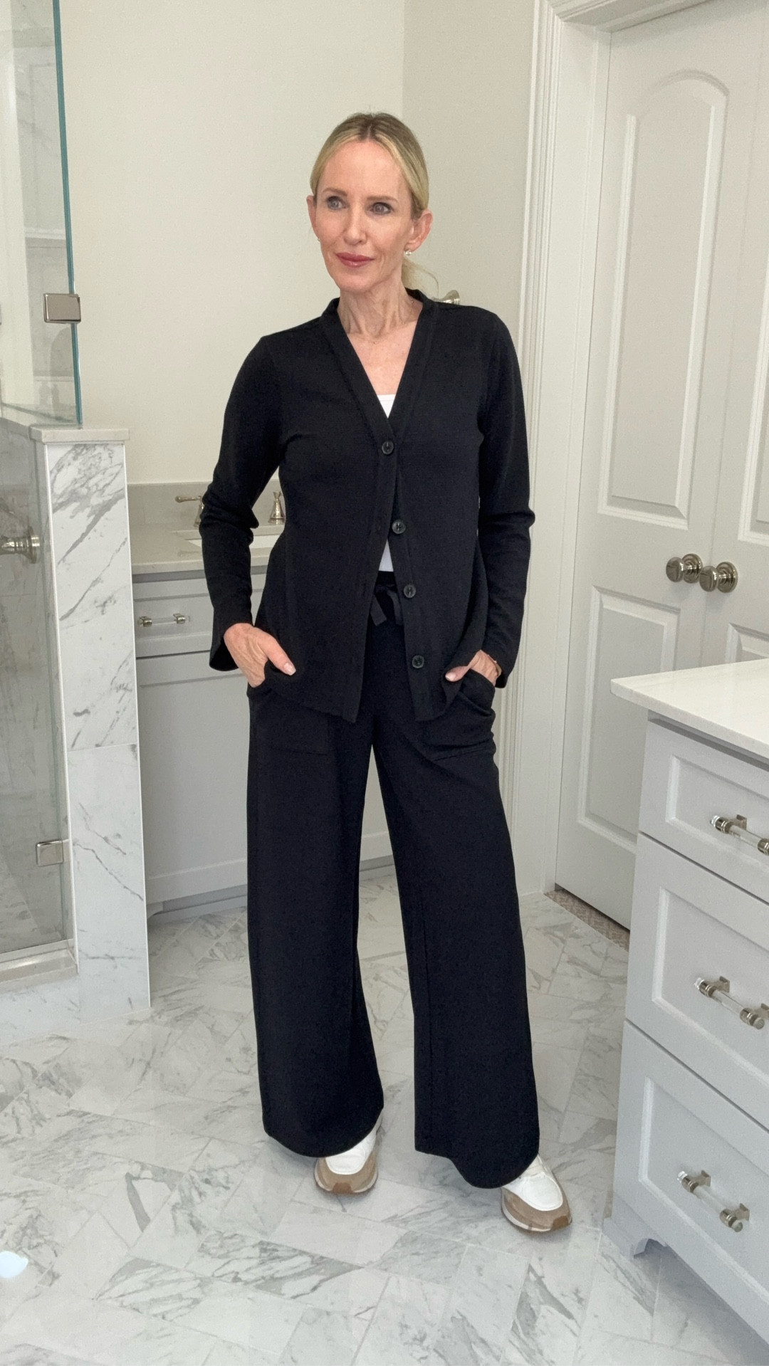 SPANX SALE! Now through 3/15 save 20% with code: LTKSPANX


#LTKootd #LTKTravel #LTKSpringSale