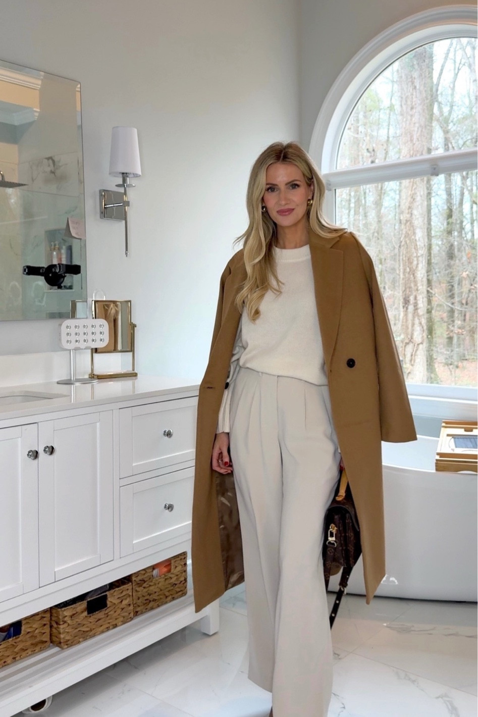 This cashmere sweater feels as luxurious as it looks, I like to size up one size for a more oversized fit.  This coat comes in 6 colors ;)  #quincePartner @oneQuince 


#LTKgrwm #LTKHoliday #LTKGiftGuide