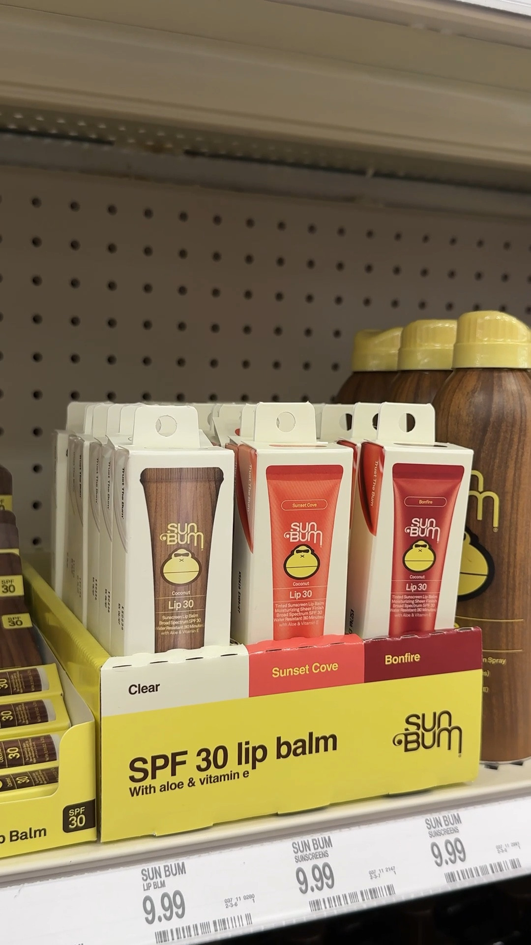 #ad Perfect timing (& protection) for my first tropical vacay of the year @sunbum 🥥💧 @target #sunbumpartner #targetpartner #target #targetfinds 
@shop.ltk #ltkit 
