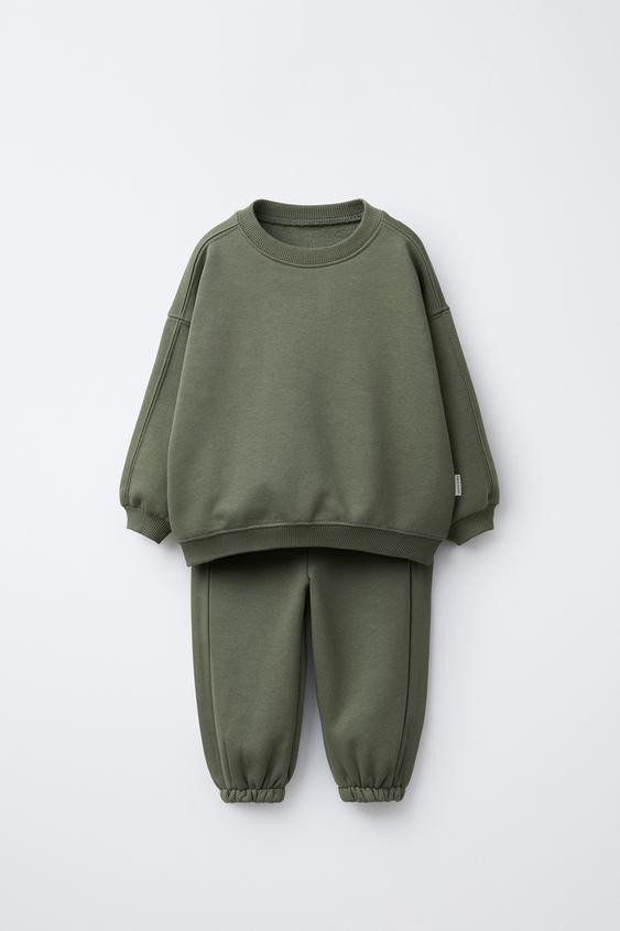 BASIC LABEL JOGGING SWEATSHIRT AND PANTS SET | Zara US