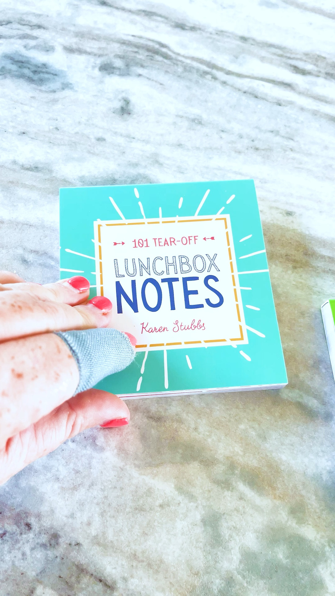 Today’s lunch box note ❤️ My boy thrives on words of affirmation, so these little notes are a great touch point during the school day!

school lunch | school lunch ideas | bento box | bentgo kids | bentgo lunch 

** Don’t forget to ❤️ any items you like so you get notified when there’s a price drop! 

📱➡️ simplylauradee.com

#LTKFamily #LTKKids #LTKVideo