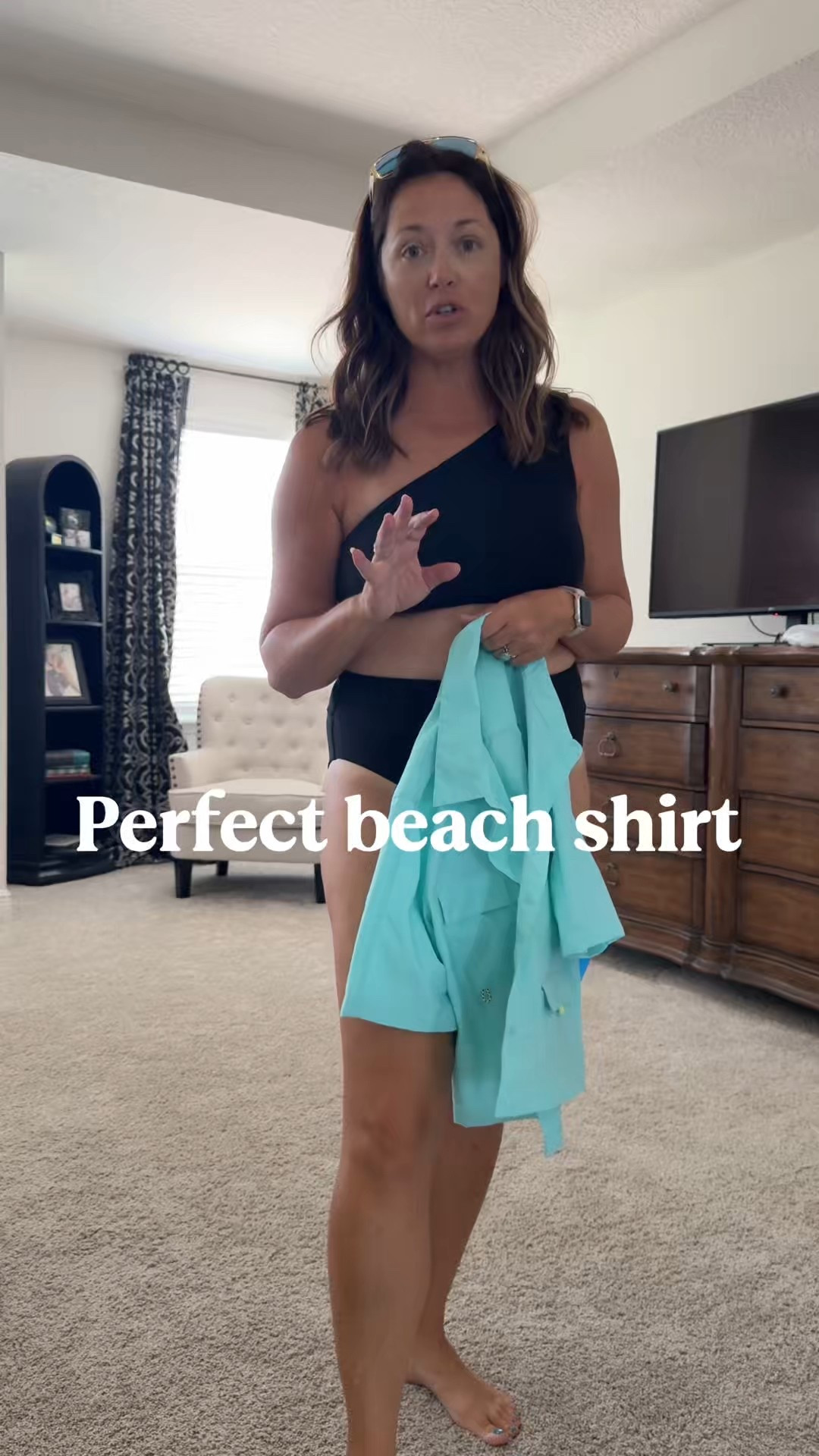 Have you ever tired taking off a wet swim shirt? Or putting one back on?😂😂. I grabbed this button down because it’s lightweight, it stops sun and I can easily put it on or take if off on the beach 🙌🏻🙌🏻
I am 5’8 and 165 lbs and I am wearing a large. They do have other colors too!
This is a 10/10 to pack for my upcoming beach trips ☀️🏝️👙 #columbia #beachwear #beachtrip #beachoutfit #whattopack

#LTKOver40 #LTKSeasonal #LTKTravel