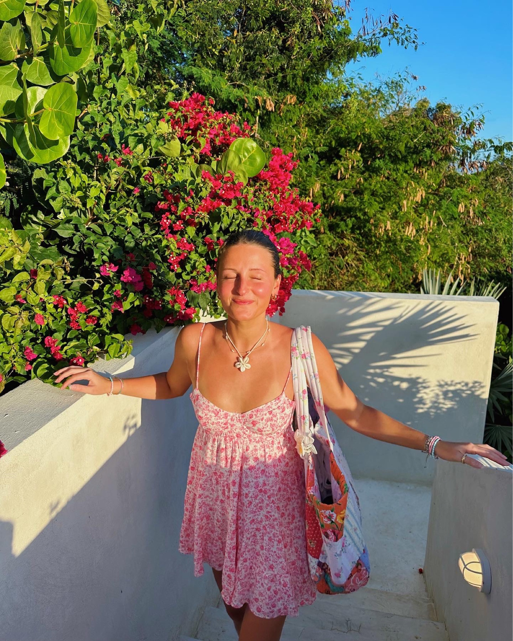 I’ve never received so many questions & compliments on something until this dress!! Code: HANNA to save! I’m wearing a size small! Bag is from Erin made 🌸

#LTKstyletip