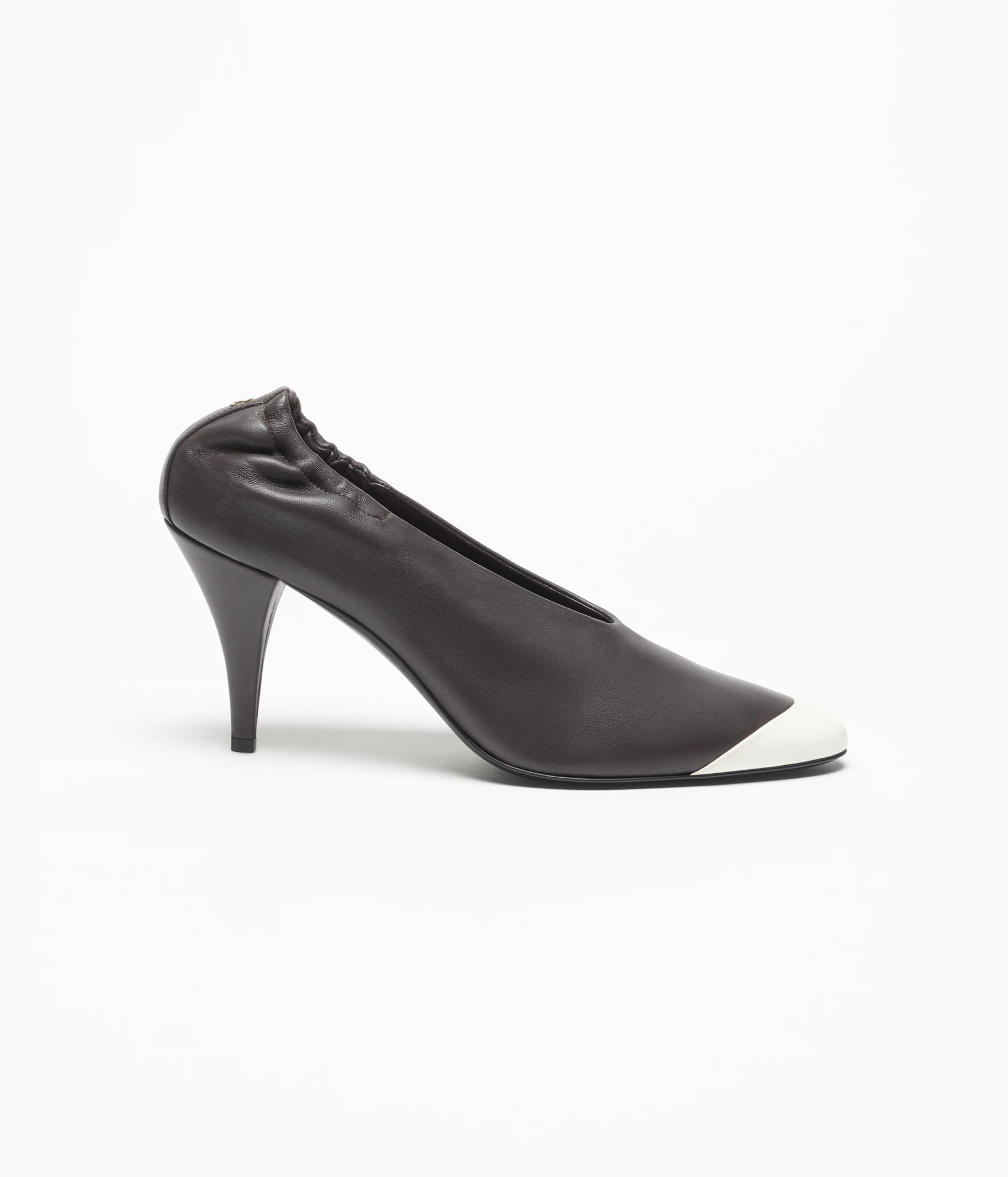 Pumps | Chanel, Inc. (US)