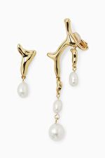 MISMATCHED PEARL DROP EARRINGS | COS UK