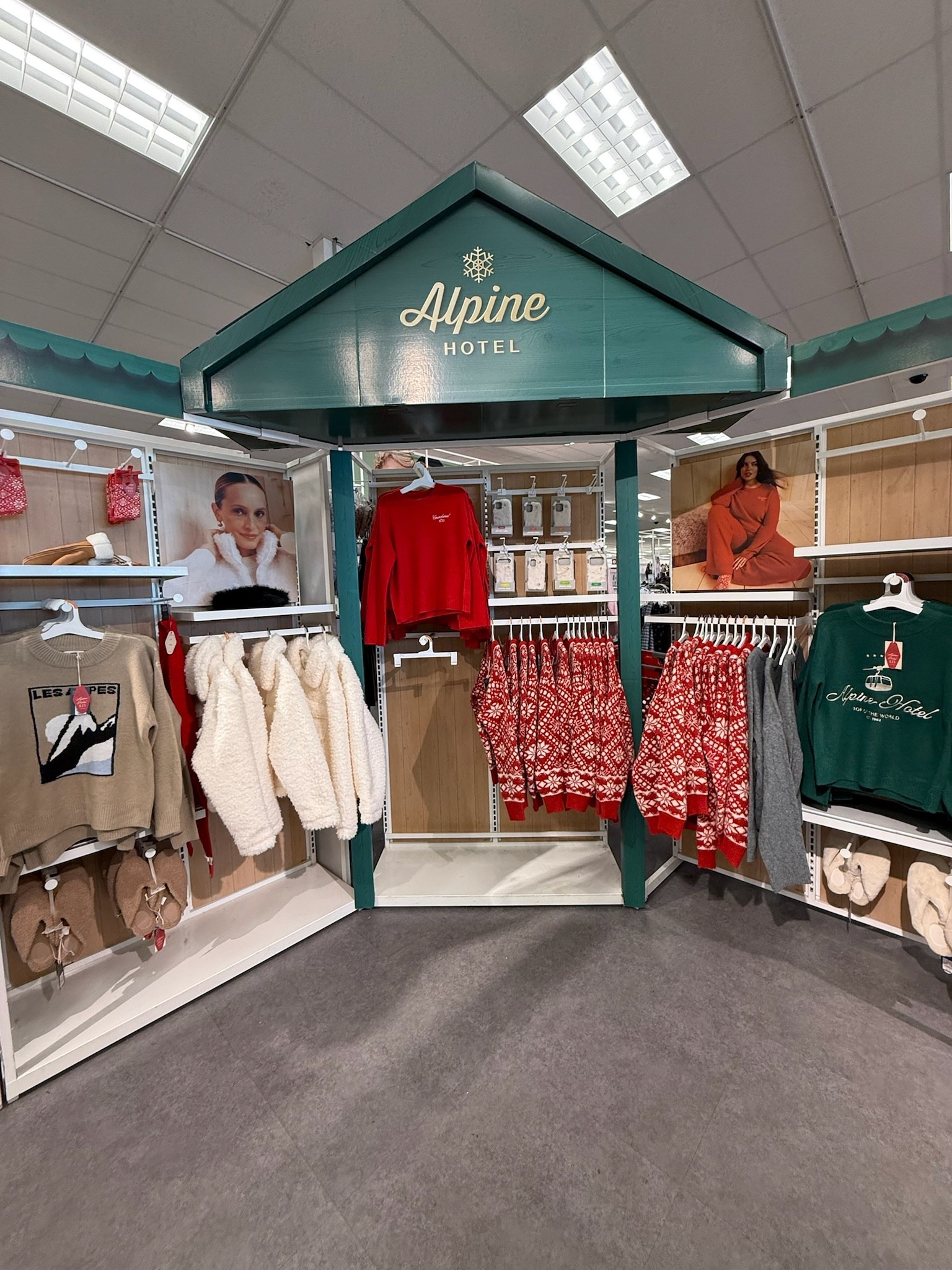 Alpine Hotel Collection Target 