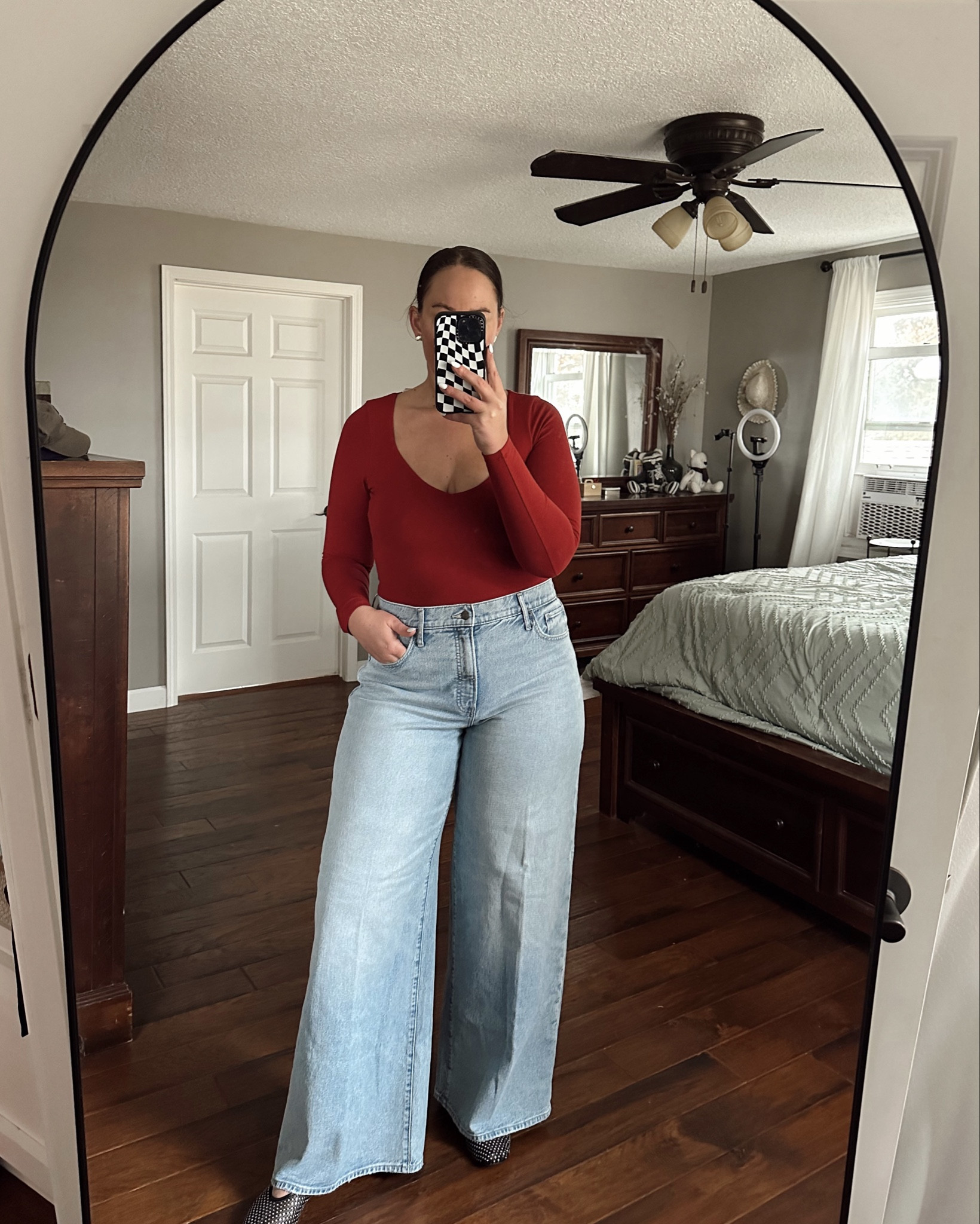 Abercrombie try on haul!! Black Friday deals have started - get 25-50% off sitewide plus get an extra discount with code: CYBERAF 👏 wearing large in tops, large tall in coat, xl tall in sweatpants. Large in workout set. 


Abercrombie sale
Abercrombie style
Abercrombie jeans
Abercrombie code

#LTKSaleAlert #LTKCyberWeek