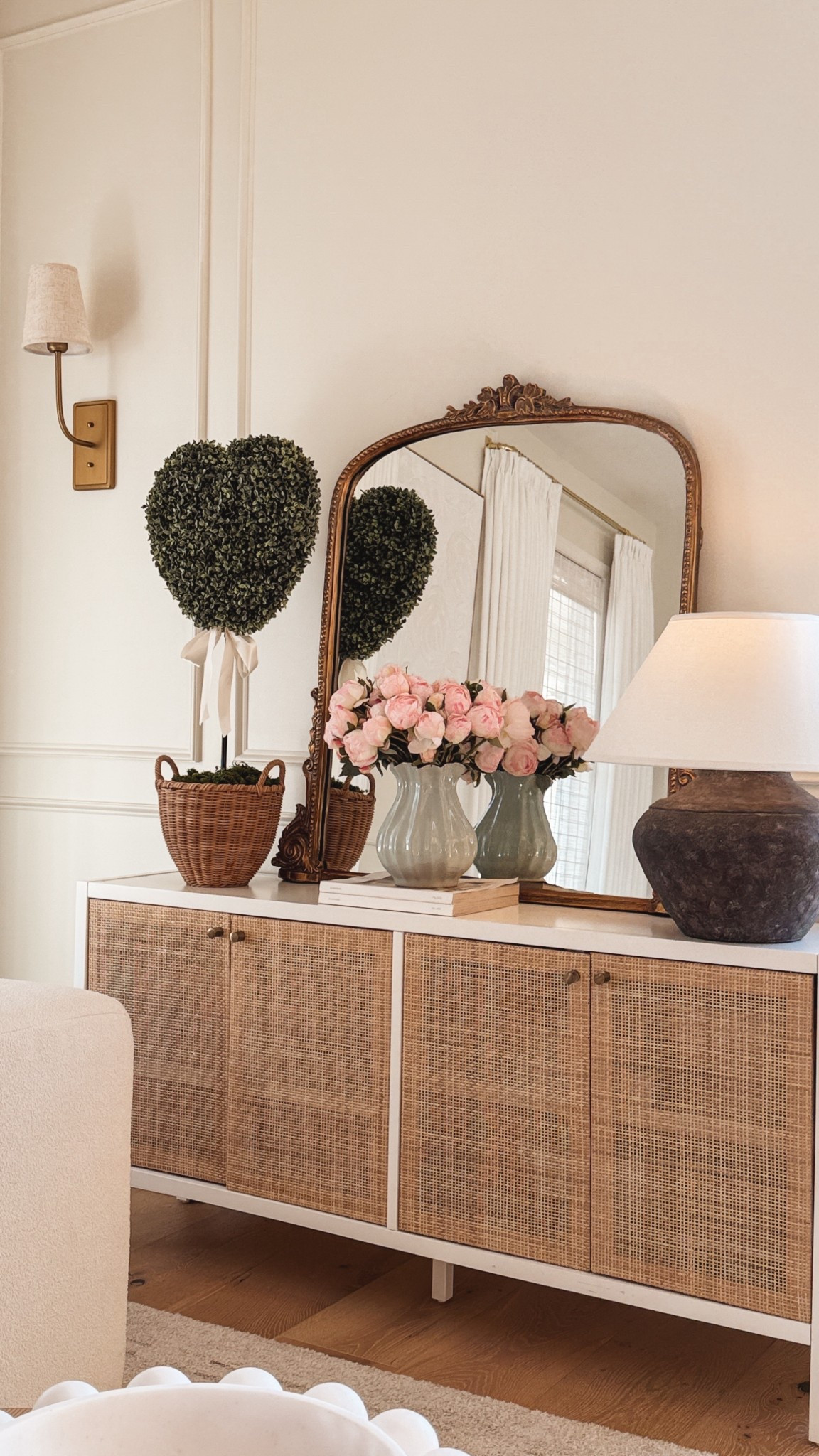 Valentine’s Day decor, Valentine’s Day, heart decor 