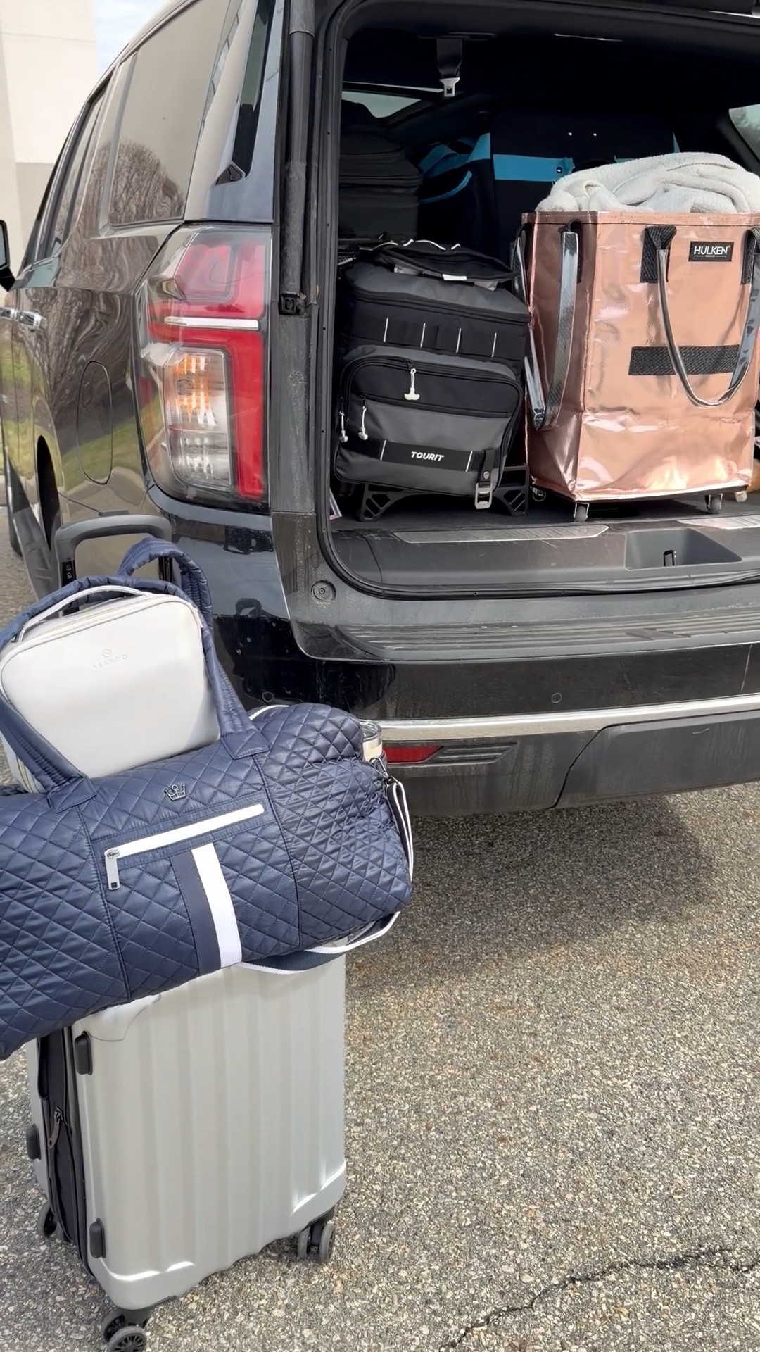 Dance Mom Travel Companiions

Showing you how I put all my favorites to work on these crazy busy weekends! 



#LTKTravel #LTKdayinmylife #LTKmomlife