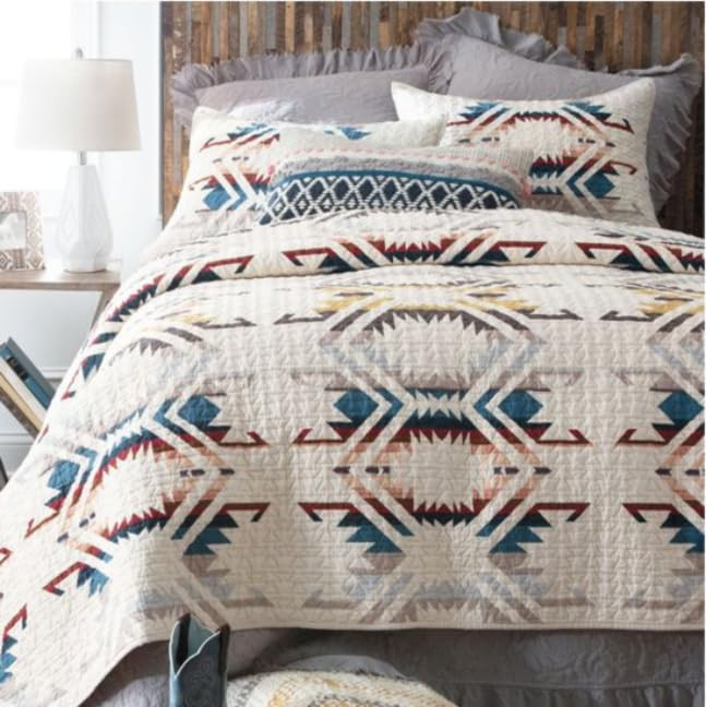 Pendleton White Sands Quilt Coverlet Blanket Set - Sandshell - King | Amazon (US)