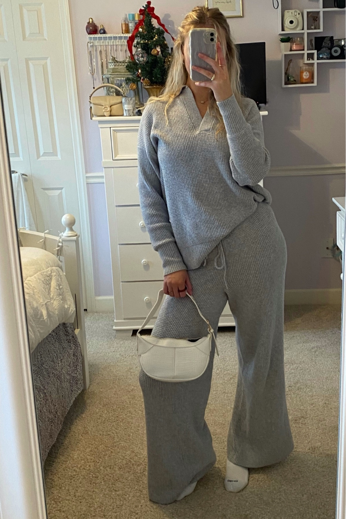 XS in top 
M in bottoms

Love this cozy Christmas set☺️❄️

#LTKHoliday LTKFestiveSaleFR #LTKSeasonal