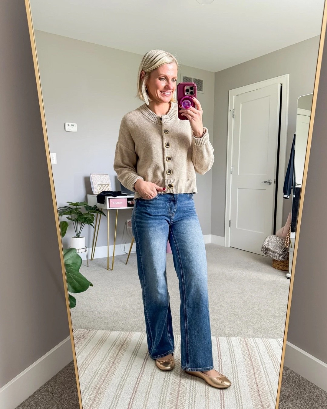 This cropped cardigan from @onequince has been one of my best sellers this month! It’s one of my most worn cardigans of the fall! I’m wearing an xsmall! 

#LTKPetite #LTKOver40 #LTKFindsUnder100