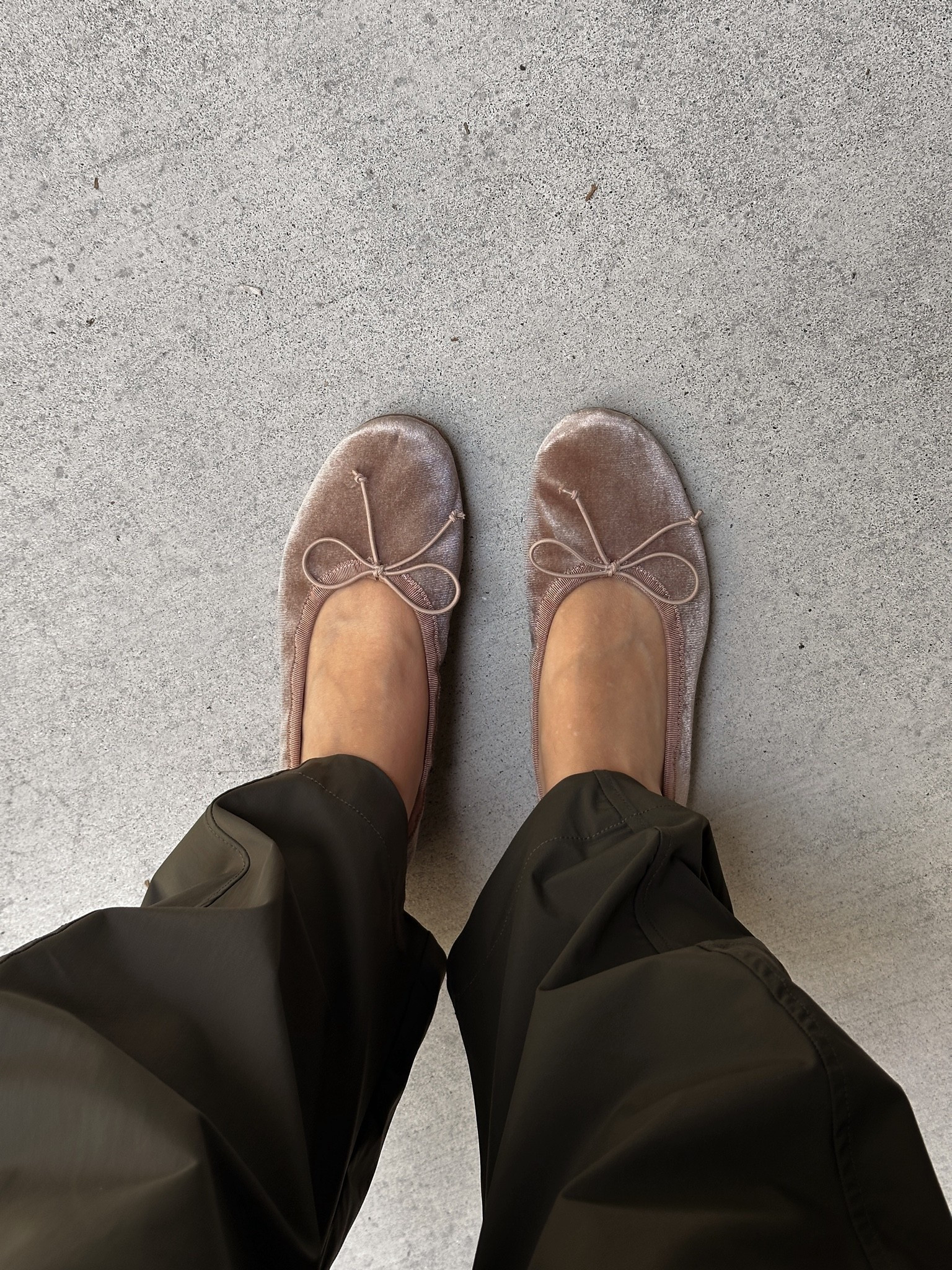 The most beautiful ballet flats, fit tts 🩰 fall shoes, fall outfit.

#LTKootd #LTKSeasonal #LTKWorkwear