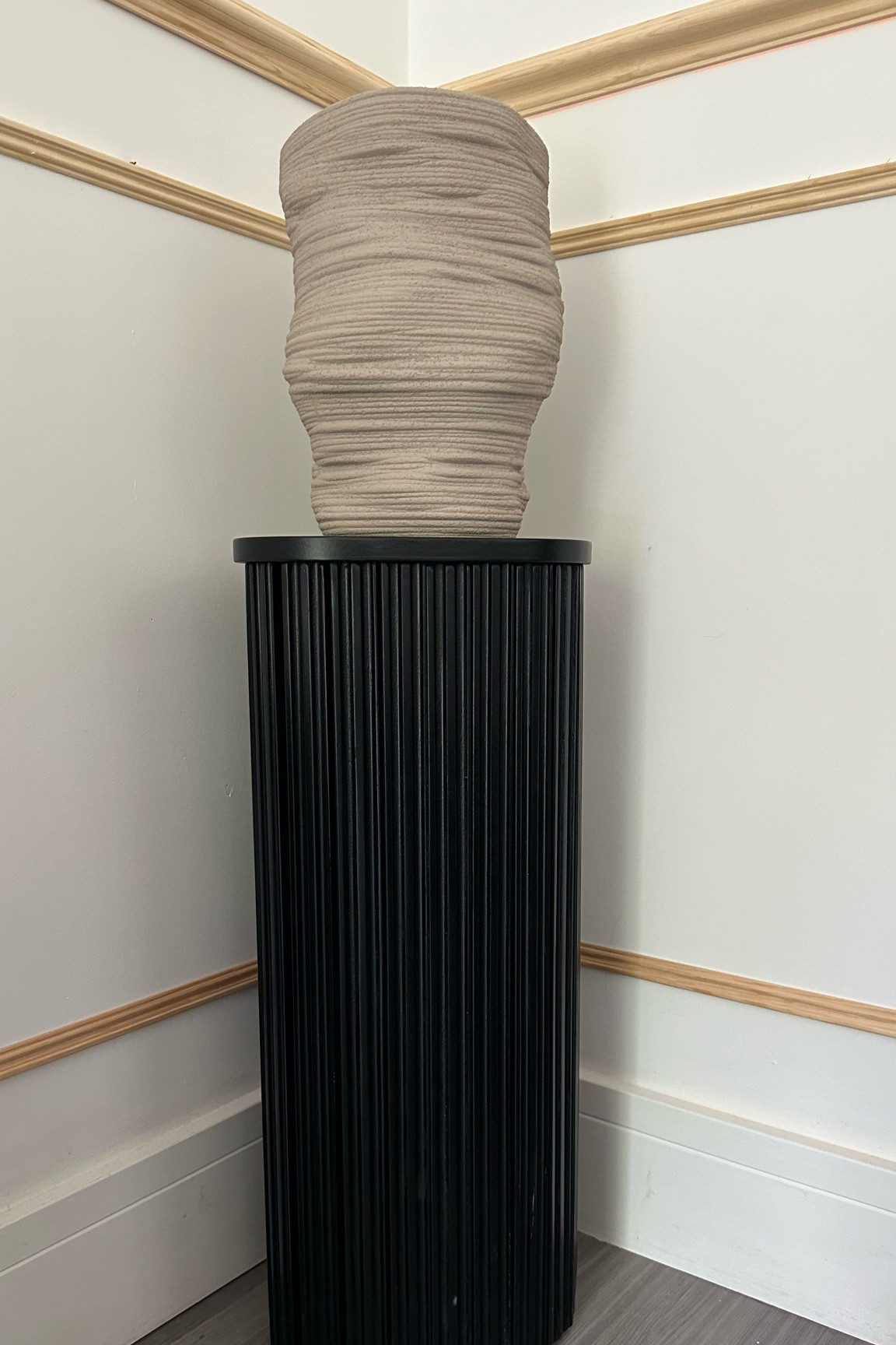 H & M home black pedal stall and vase 

#LTKspring #LTKhome #LTKuk