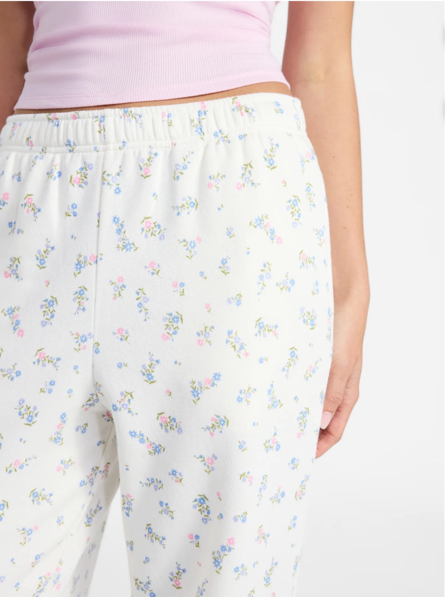 The comfiest sweats! 😍

#LTKGiftGuide #LTKmorningroutine #LTKmomlife