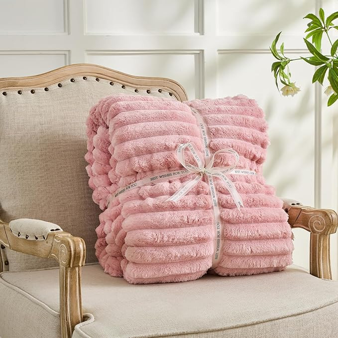 Pink Throw Blanket for Couch, Double-Sided Fuzzy Blanket Faux Fur Throw Blanket Thick Warm Blanke... | Amazon (US)