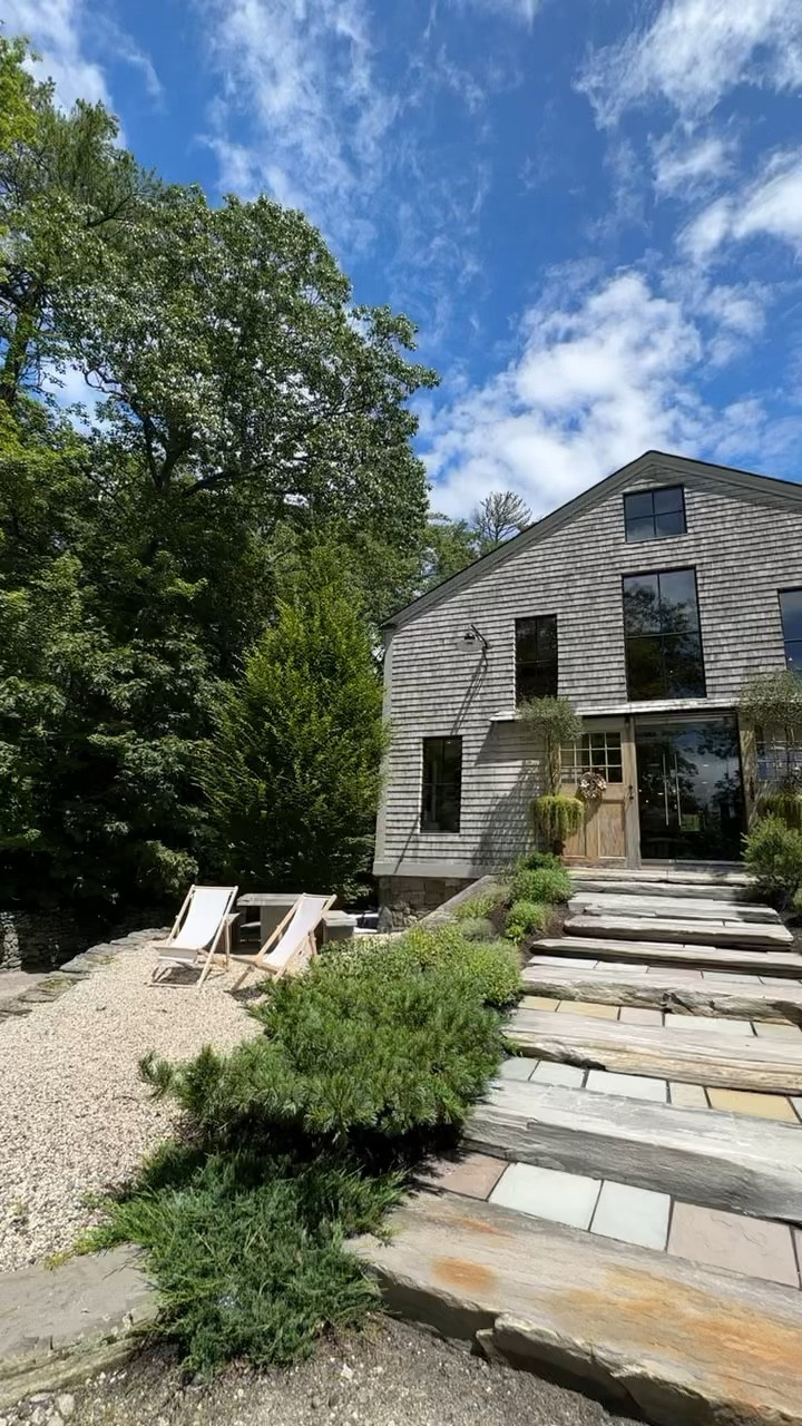 A look into the barn renovation… Here is the latest and the greatest!! Linked are some of the items and ones similar🤪

#LTKFind #LTKworkwear #LTKhome