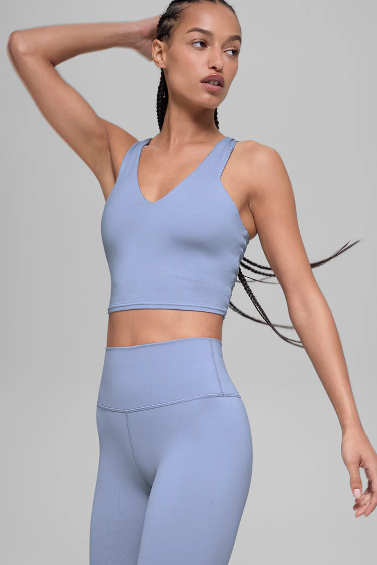 Model is 5’10 wearing SModel is 5’10 wearing SWearing Size SmallModel is 5’10, with a 34”... | Alo Yoga (US)