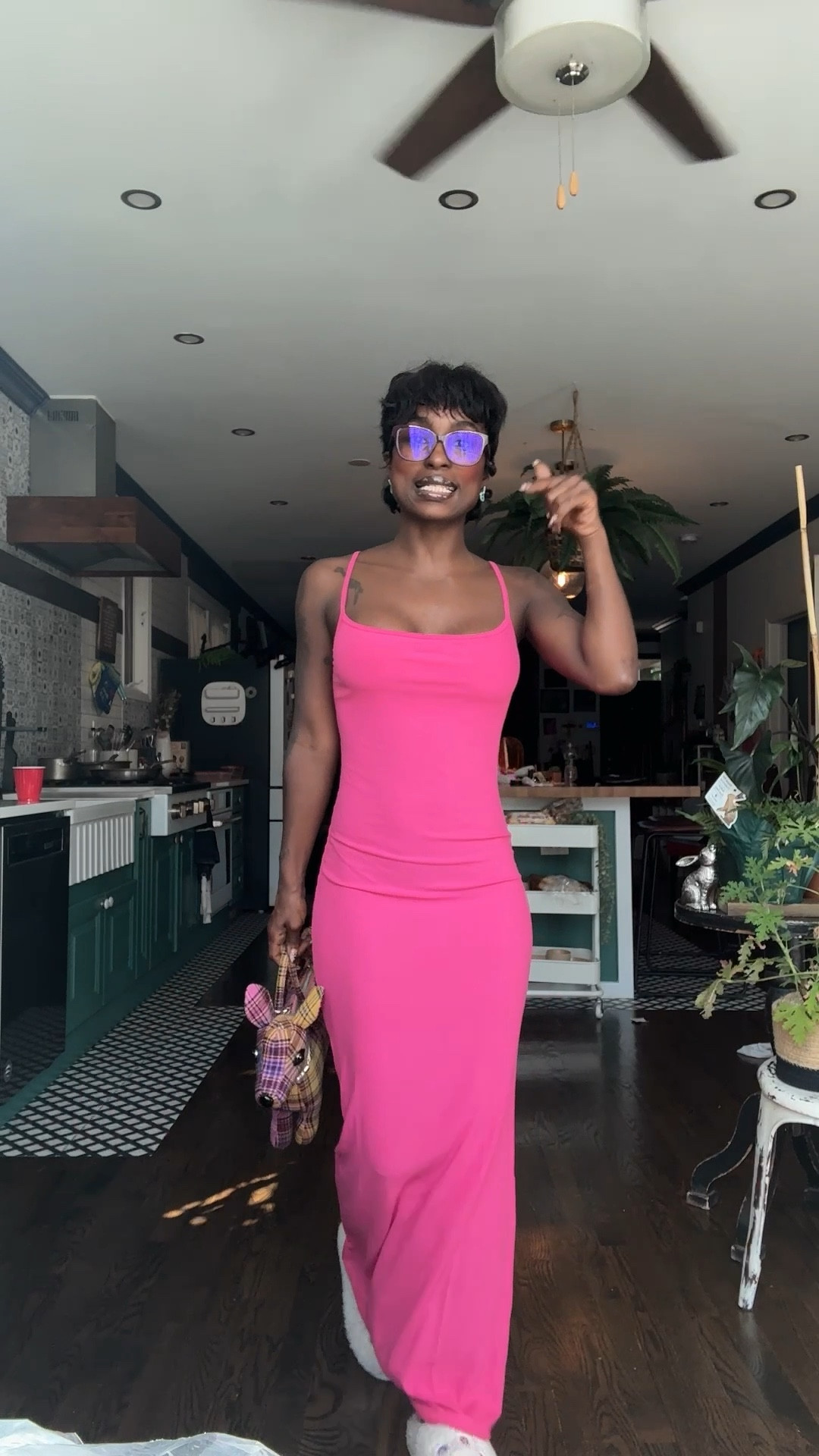 Lounge wear or outer wear? I say both 😮‍💨 find more style inspo 🔗’d


#LTKdayinmylife #LTKPetite #LTKootd