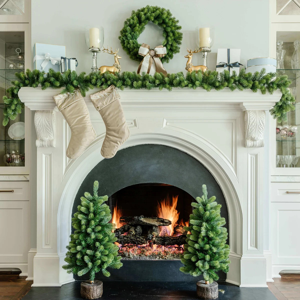 Royal Fir Collection 4-Piece Set with Warm White LED Lights (Battery  Plug Operated) | King of Christmas